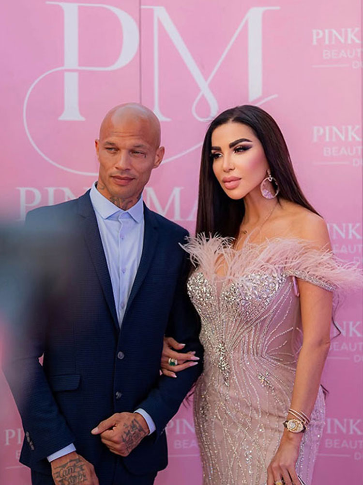 pink-madi-salon-opening1
