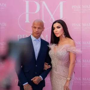 pink-madi-salon-opening